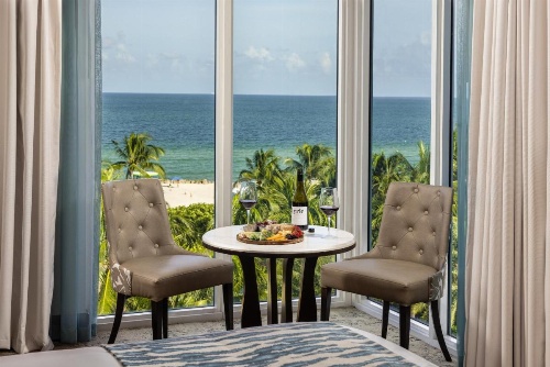 The Palms Hotel And Spa image 10