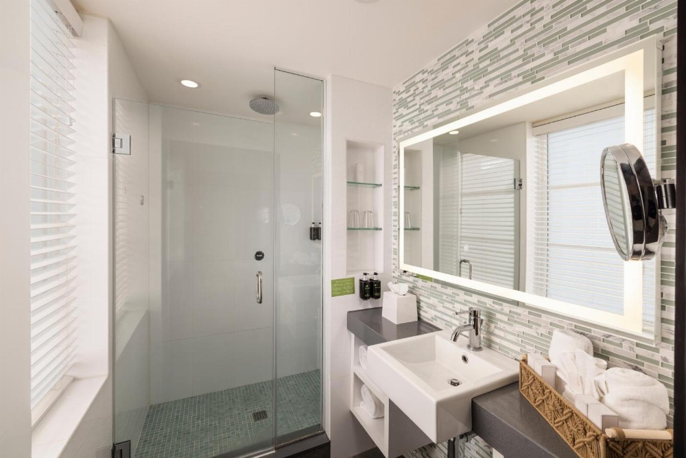 The Palms Hotel And Spa Main image