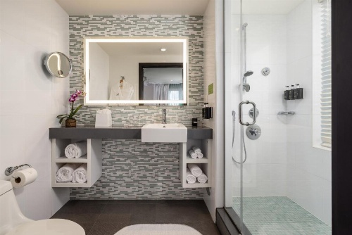 The Palms Hotel And Spa image 5